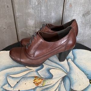 Lōcale Brogue Booties Brown Leather Size 8 NWOT